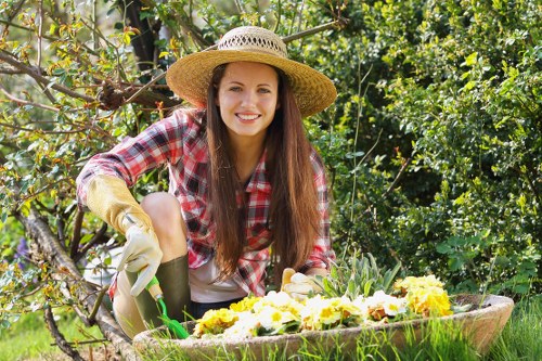 Final acceptance of gardening service terms and governing law